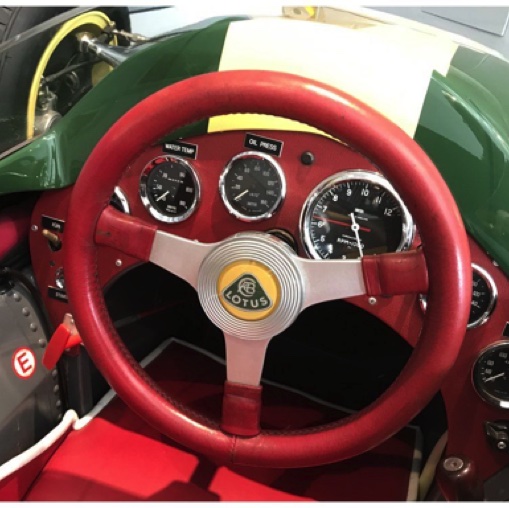 Tableau de bord de la Lotus 33